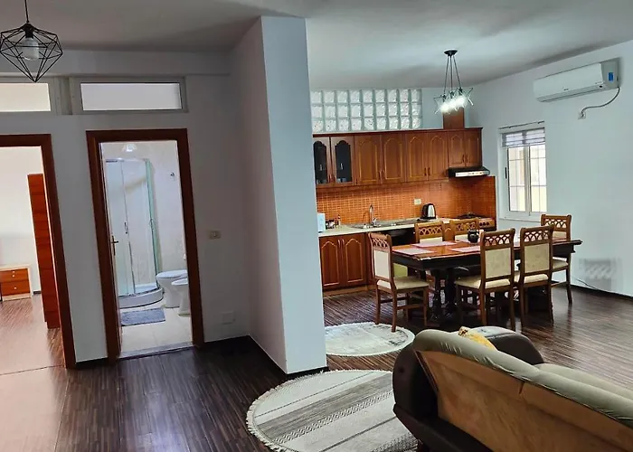 Familiare Di Toni Shkodër